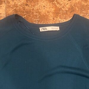 Zara Men's Deep Blue Crewneck Sweater
